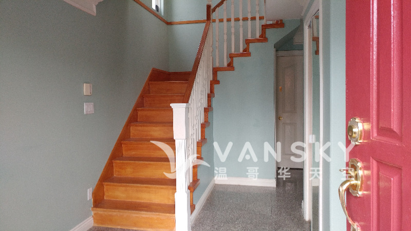 230318154339_b. Foyer 1.jpg